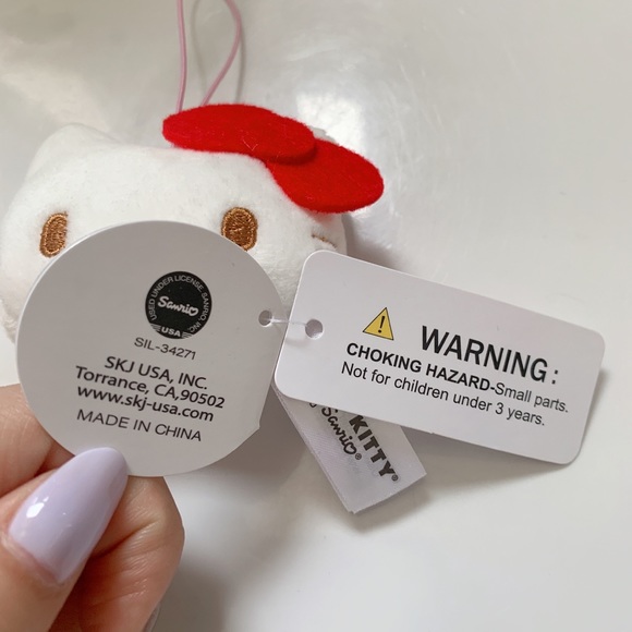 Hello Kitty Plush (keychain size) - Picture 3 of 5
